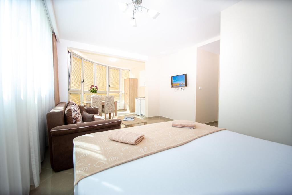 Apartment Sofija - Studio De Famille