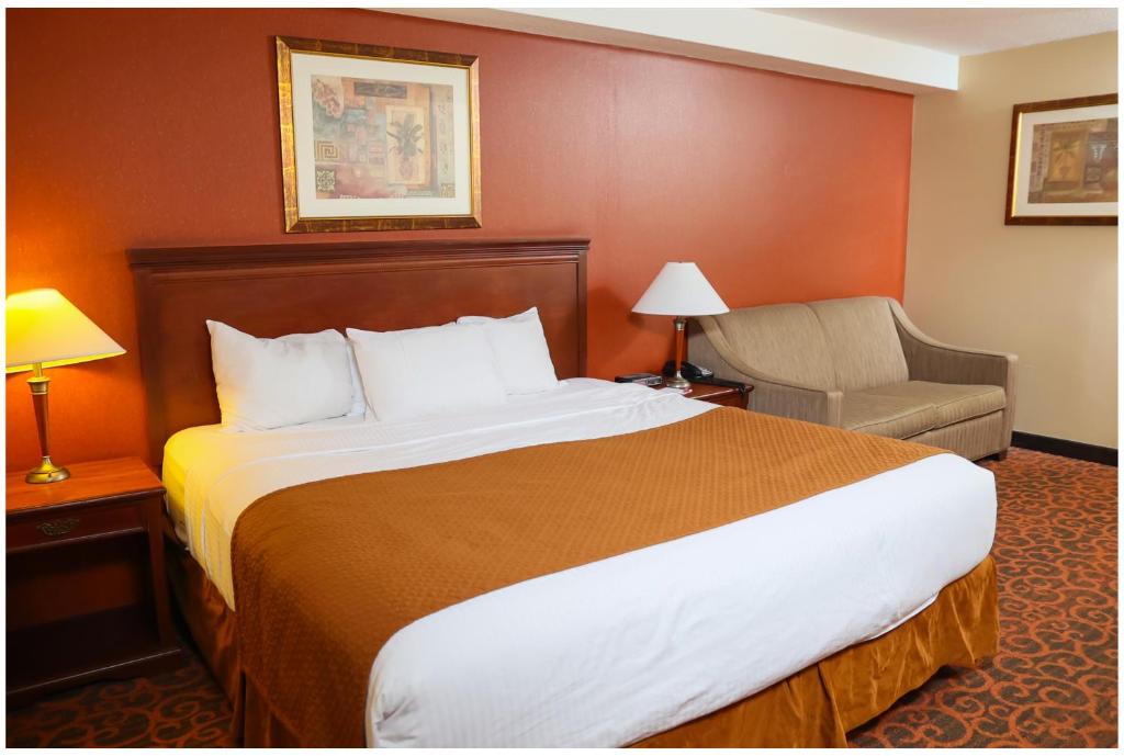 Ramada by Wyndham Niagara Falls/Fallsview - Resim 25