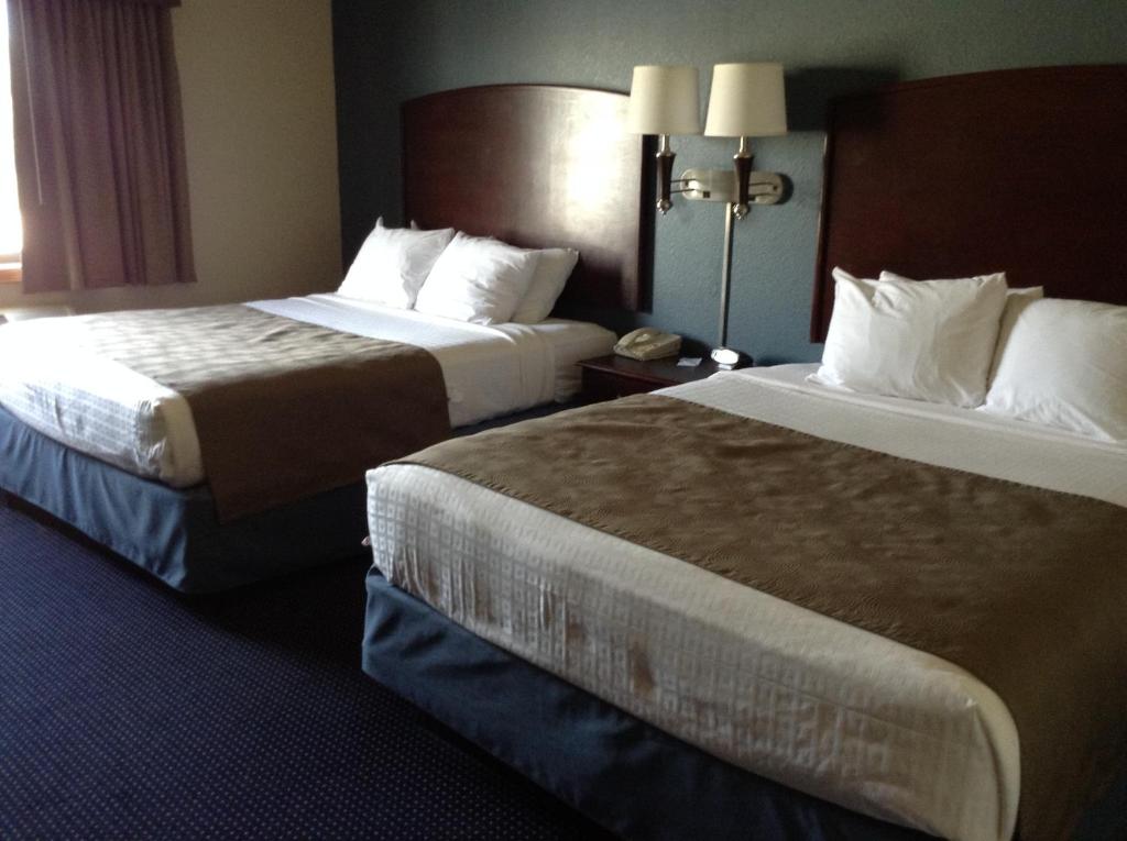 AmericInn by Wyndham Fort Dodge - Habitación Con 2 Camas Grandes - No Fumadores