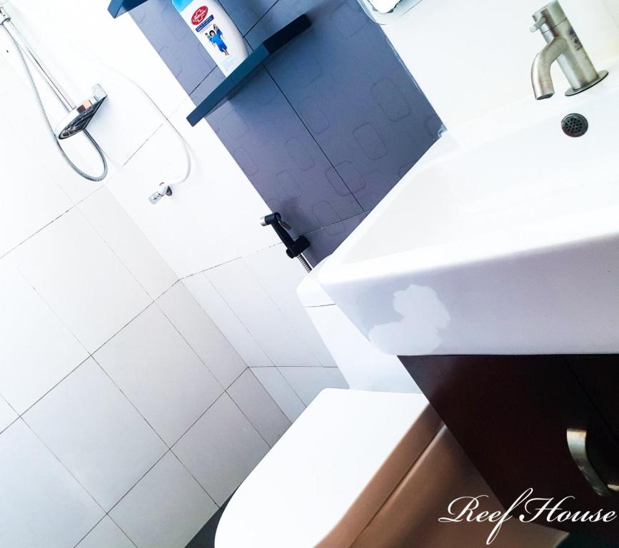 Reef Guest House - 7