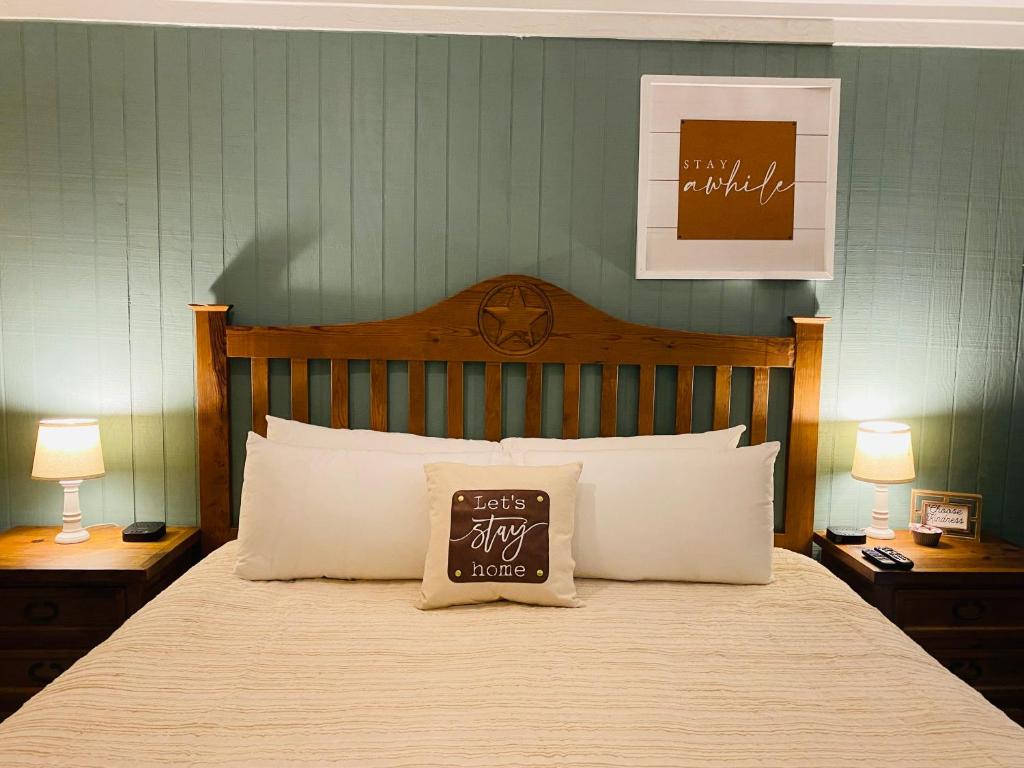 Letto o letti in una camera di The Big Texan Motel