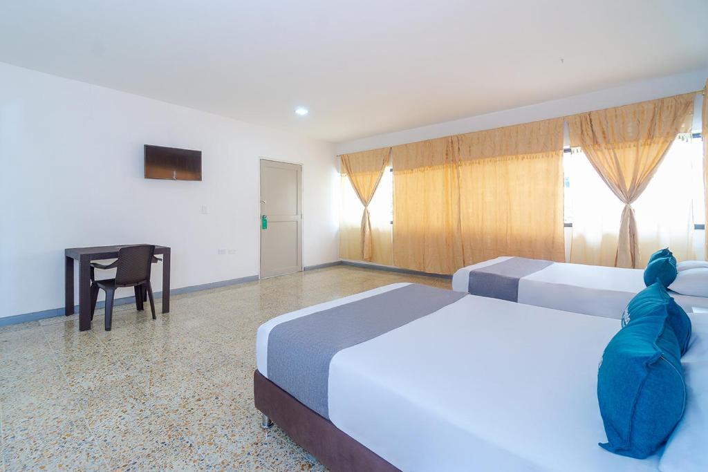 Ayenda Hotel Paraiso Chipichape - 三个房间
