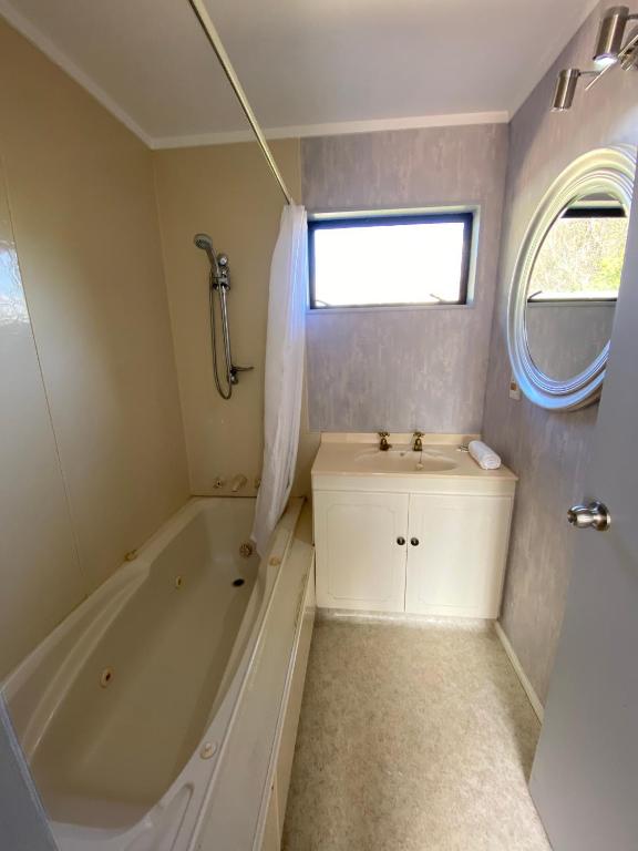 Motuoapa Bay Chalets - Resim 37