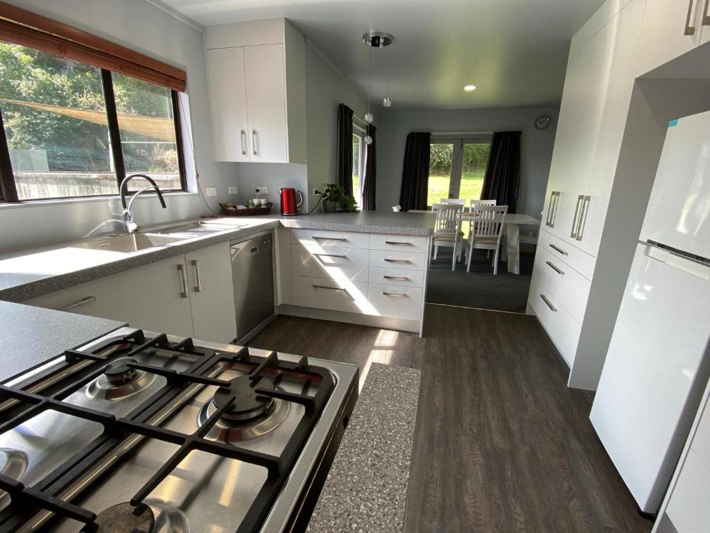 Motuoapa Bay Chalets - Resim 18