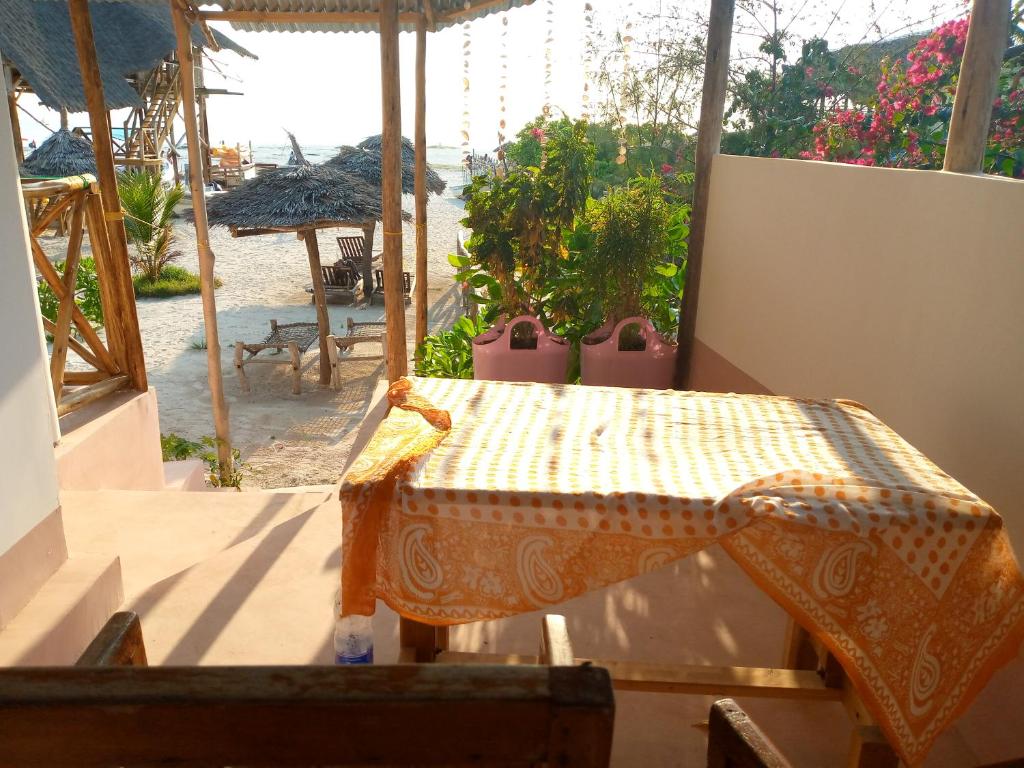 Ndiro Beach House Kendwa - Chambre Double Avec Balcon