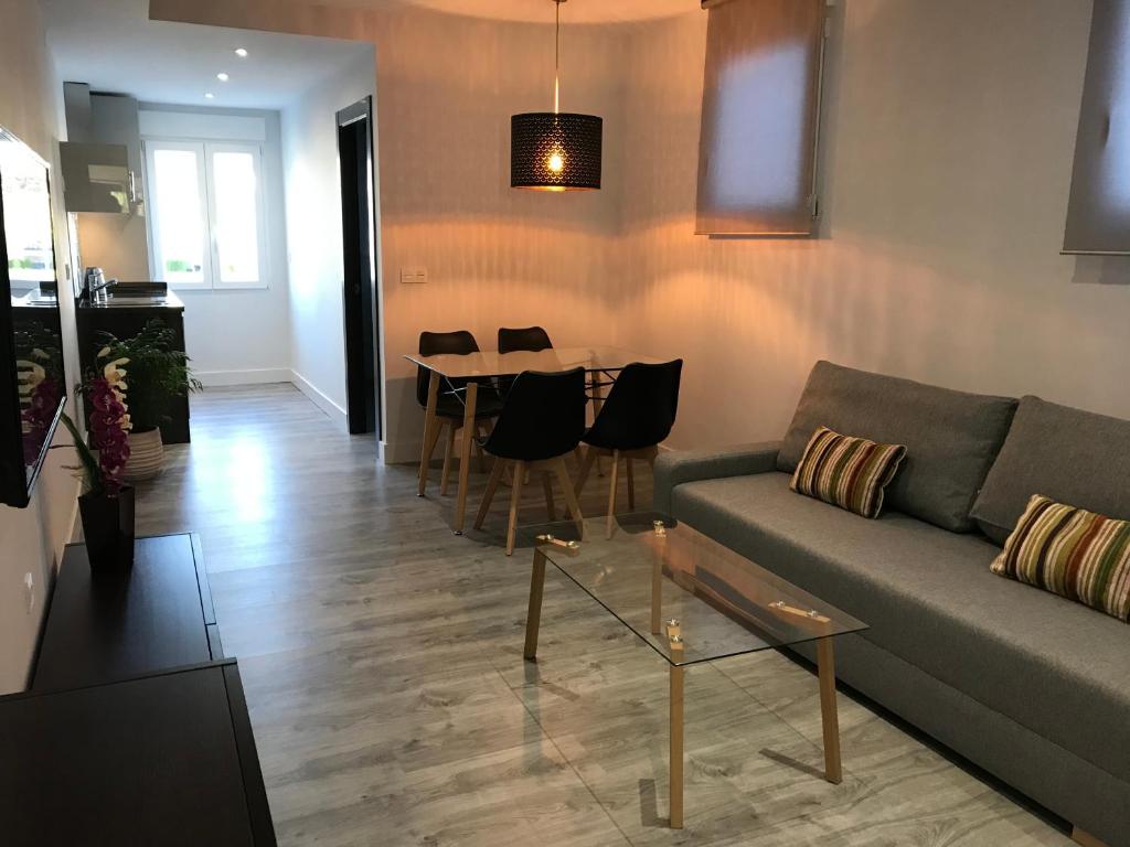 Posedenie v ubytovaní Apartamentos Ciudad de Ronda