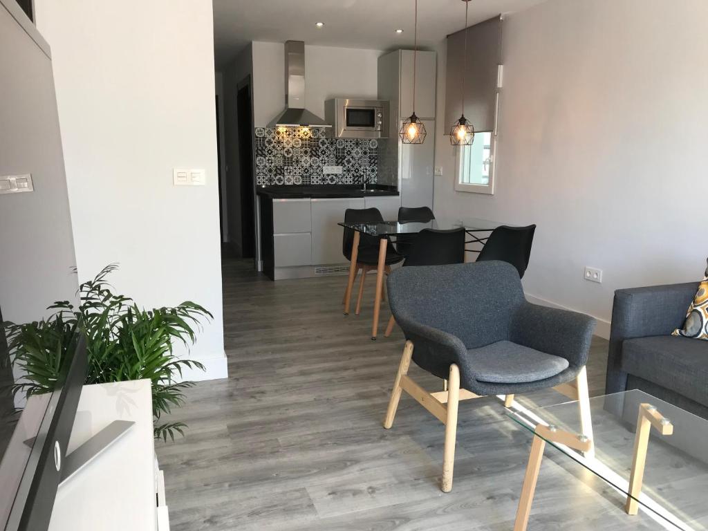 Kuchyňa alebo kuchynka v ubytovaní Apartamentos Ciudad de Ronda