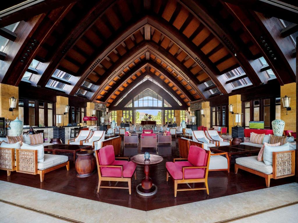 Posezení v ubytování Pullman Oceanview Sanya Bay Resort & Spa