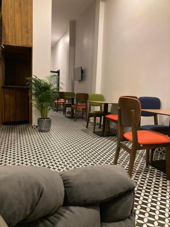 Posezení v ubytování Victorious Hotel