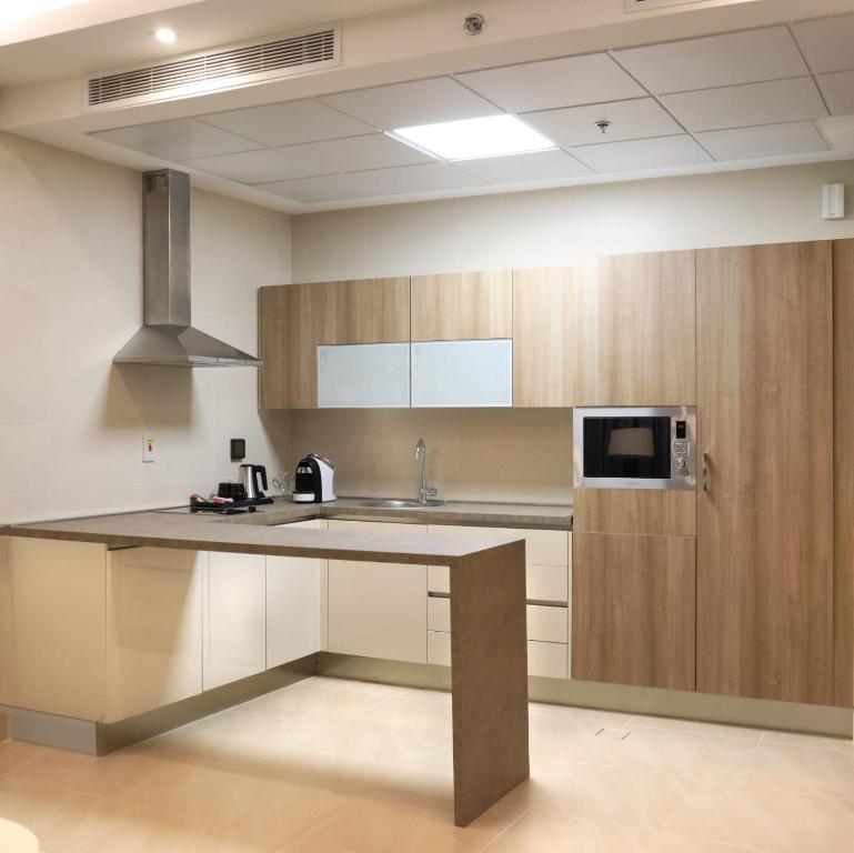 Sarwat Park Hotel Riyadh - Diplomatic Quarter - Superior King Suite