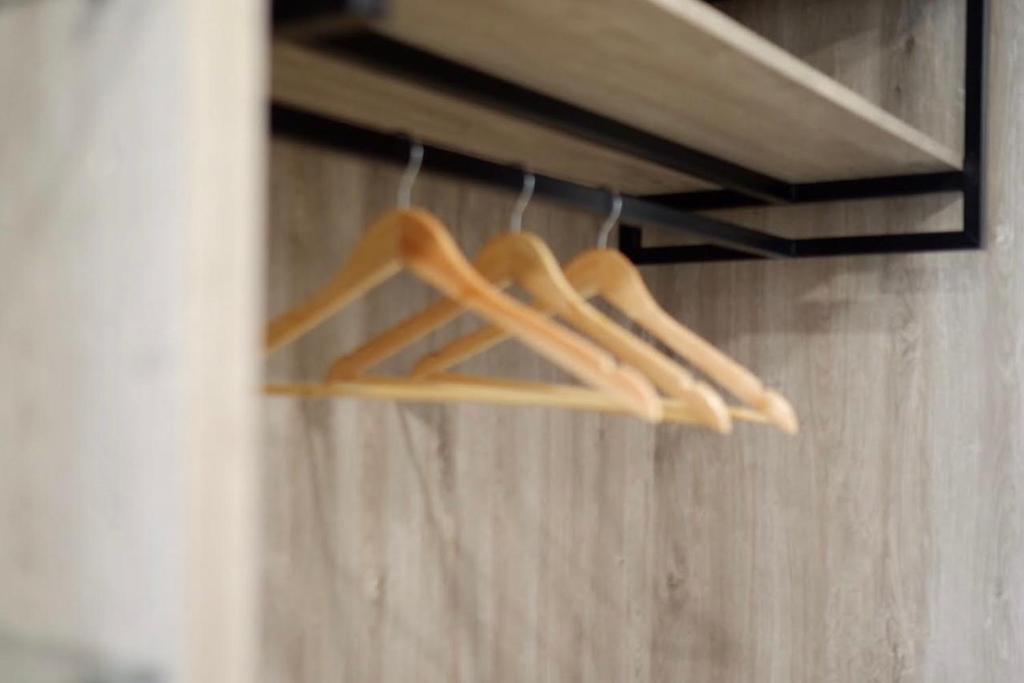 BEAR’S DEN HOTEL PATTAYA - Resim 25