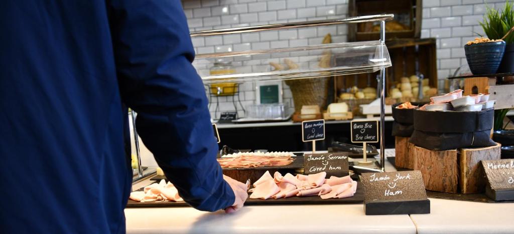 Holiday Inn Madrid - Las Tablas by IHG - Resim 16