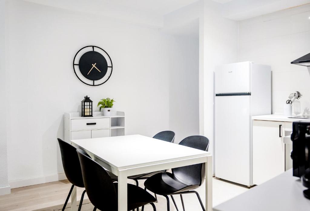 N&V San Anton, Granada – Precios actualizados 2022