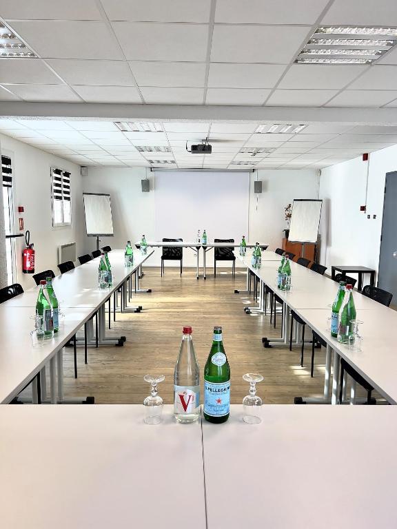 Kyriad Direct Reims Bezannes - Resim 6