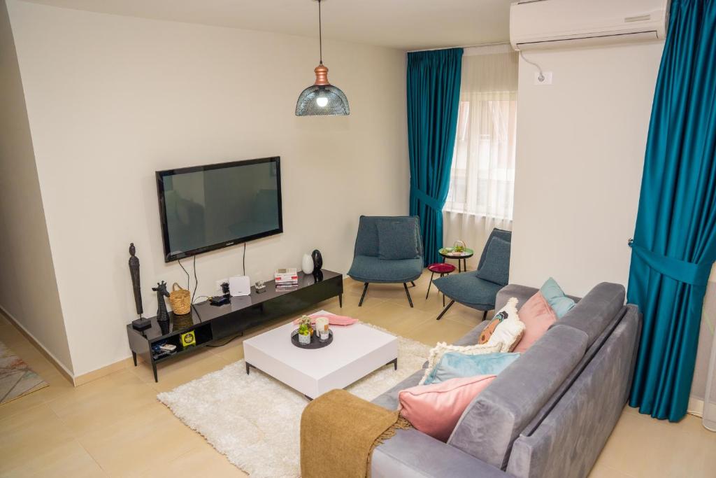 New Bazaar stylish apartment in Tirana’s heart - Image 5