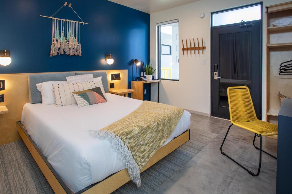 The Monterey Motel photo
