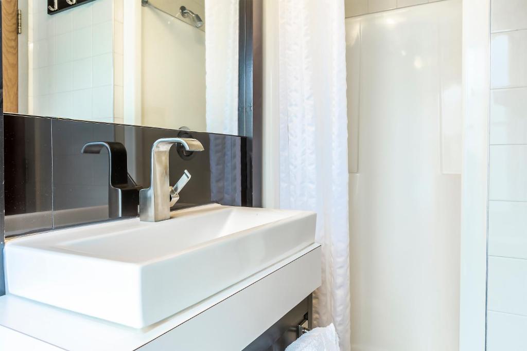 Hotel Louisbourg - Resim 23