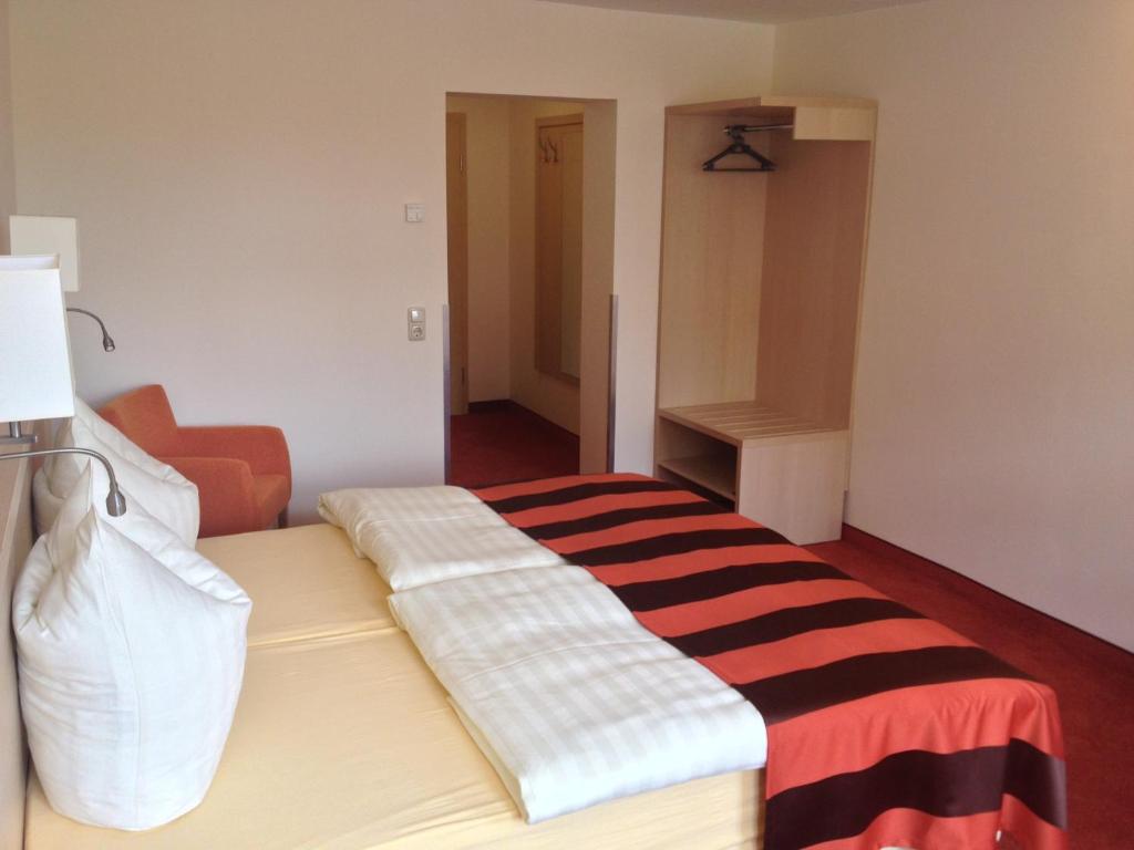 Pension Ratskeller - Chambre Jumelle Avec Douche