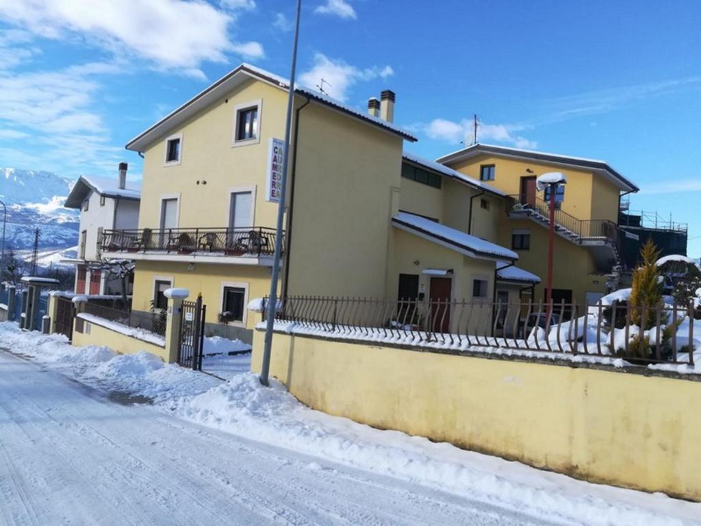Budova, v ktorej sa apartmán nachádza