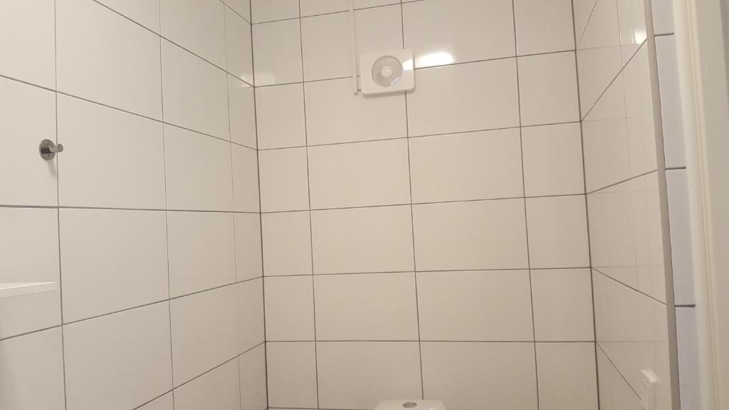 Koupelna v ubytování SJÖTORPS HOSTEL