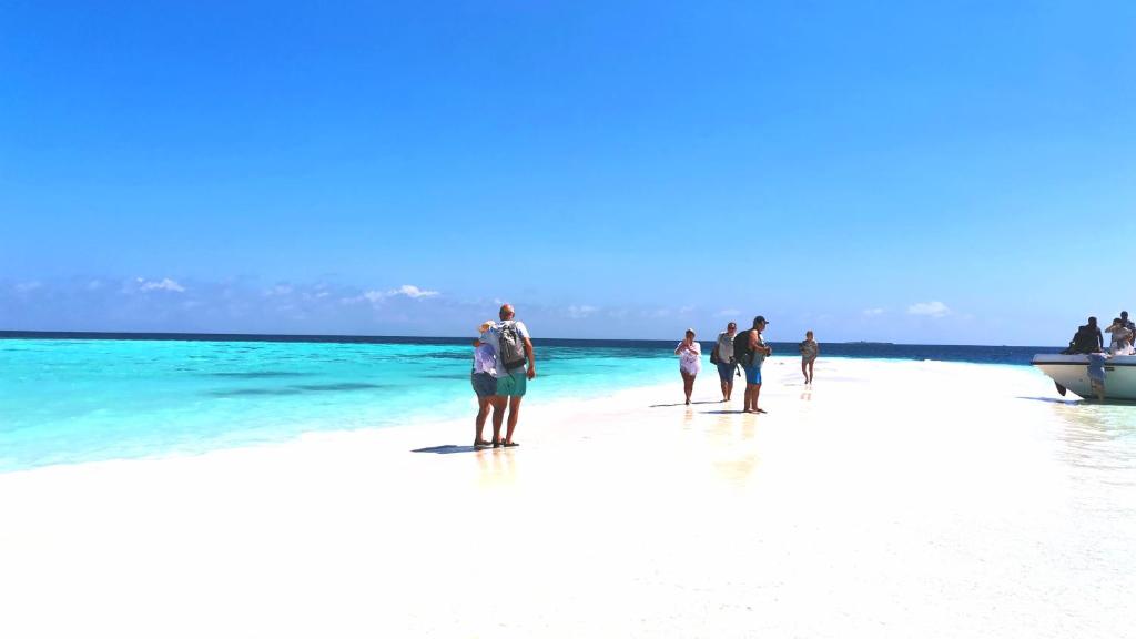By the shade Maldives - View 26