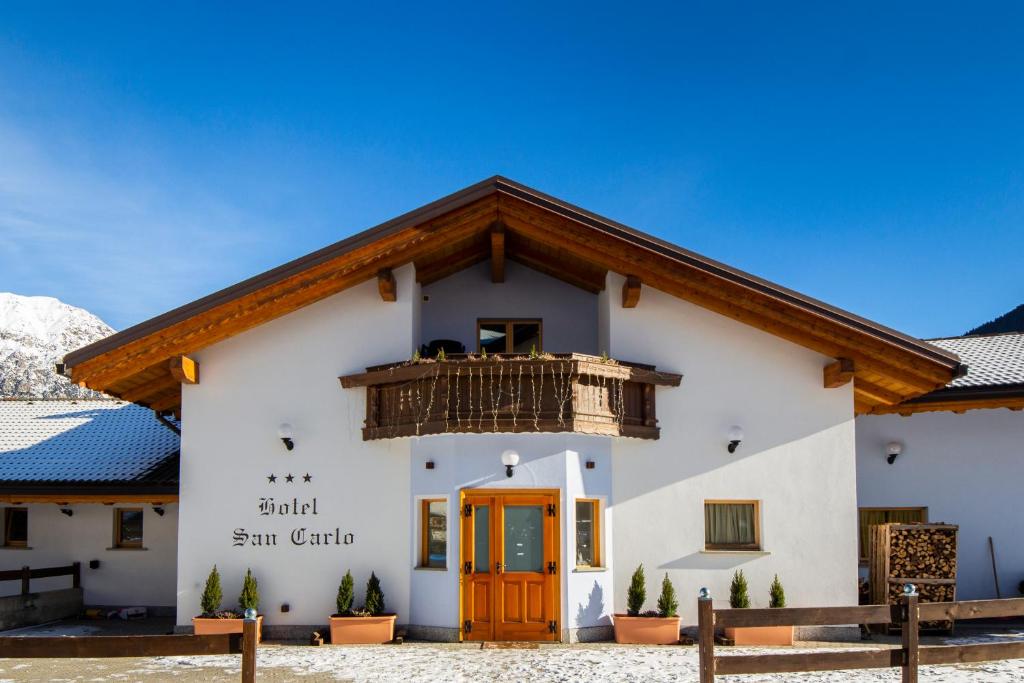 Budova, kde se hotel nachází