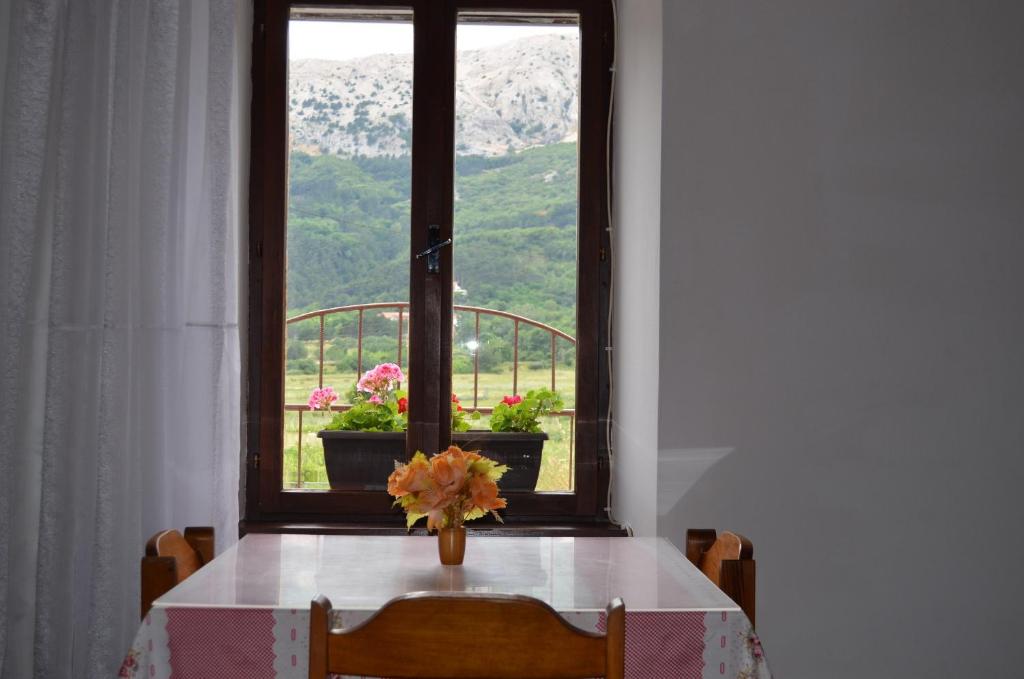 Widok na góry z tego apartamentu