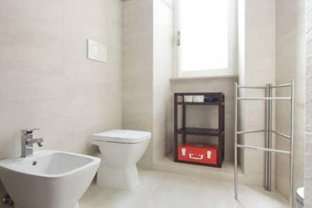 A bathroom at Al Portico d'Ottavia