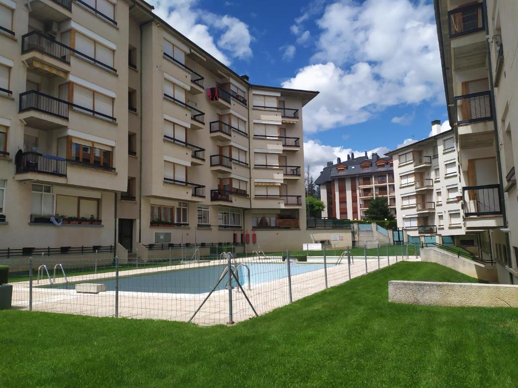 Apartamento Tilero, Jaca – Updated 2022 Prices
