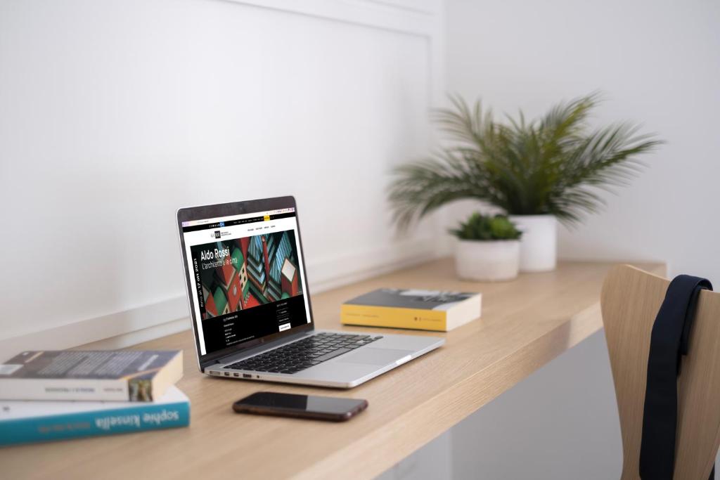 Camplus Hotel Roma Centro - Resim 25