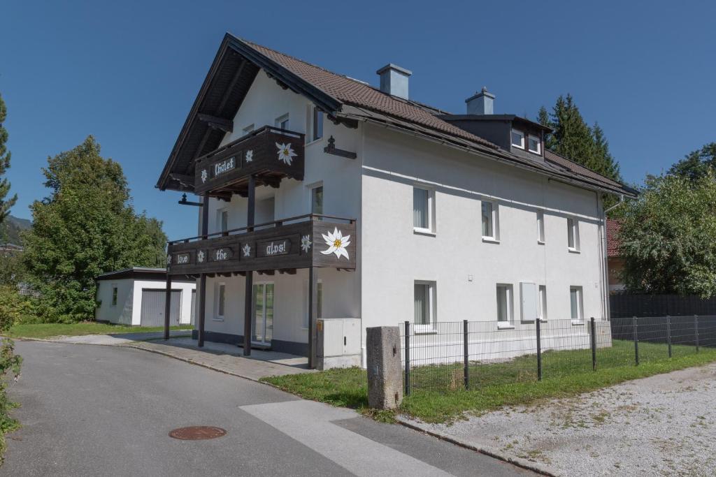 Budova, v ktorej sa apartmán nachádza