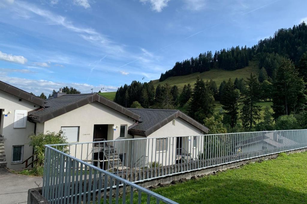 Nespecifikovaný výhled na hory nebo výhled na hory při pohledu z apartmánu