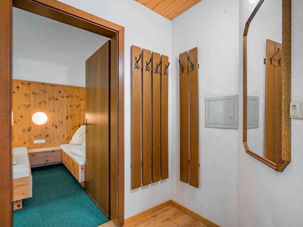 Posteľ alebo postele v izbe v ubytovaní Apartment Nadine-1 by Interhome