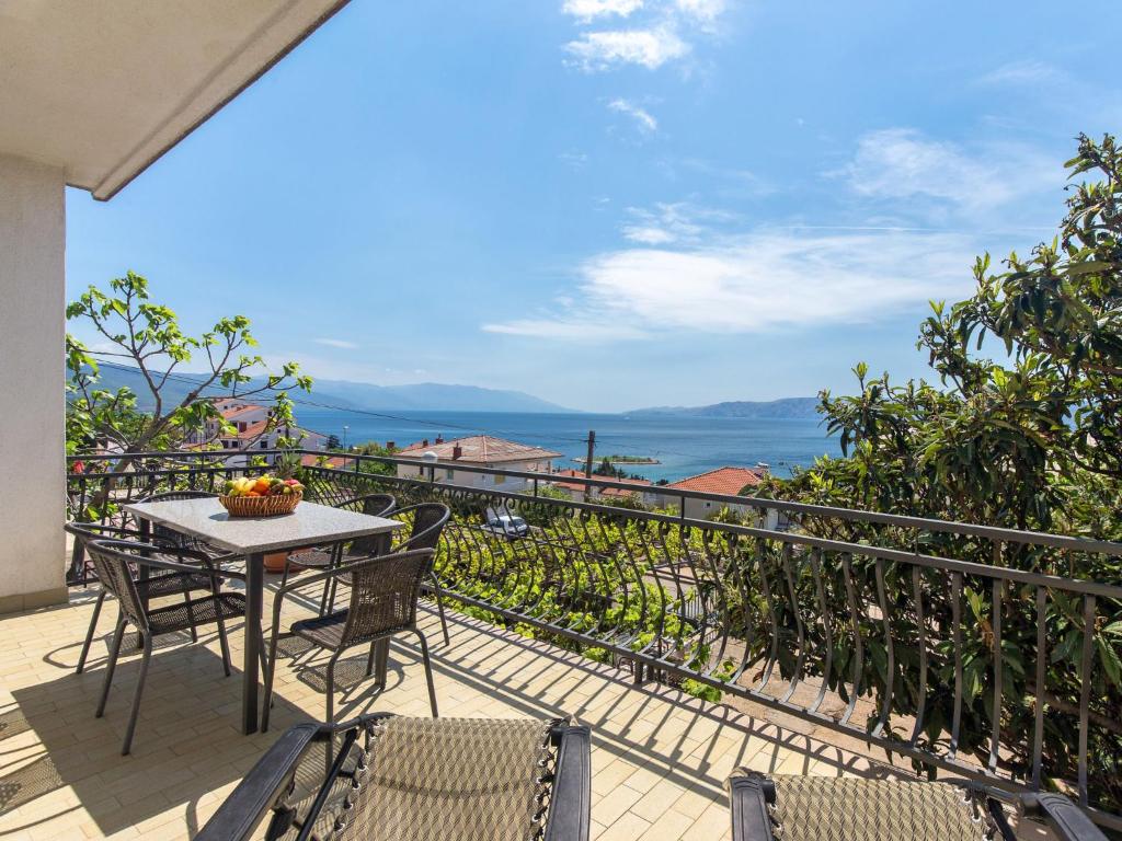 Apartment Luka-1 by Interhome