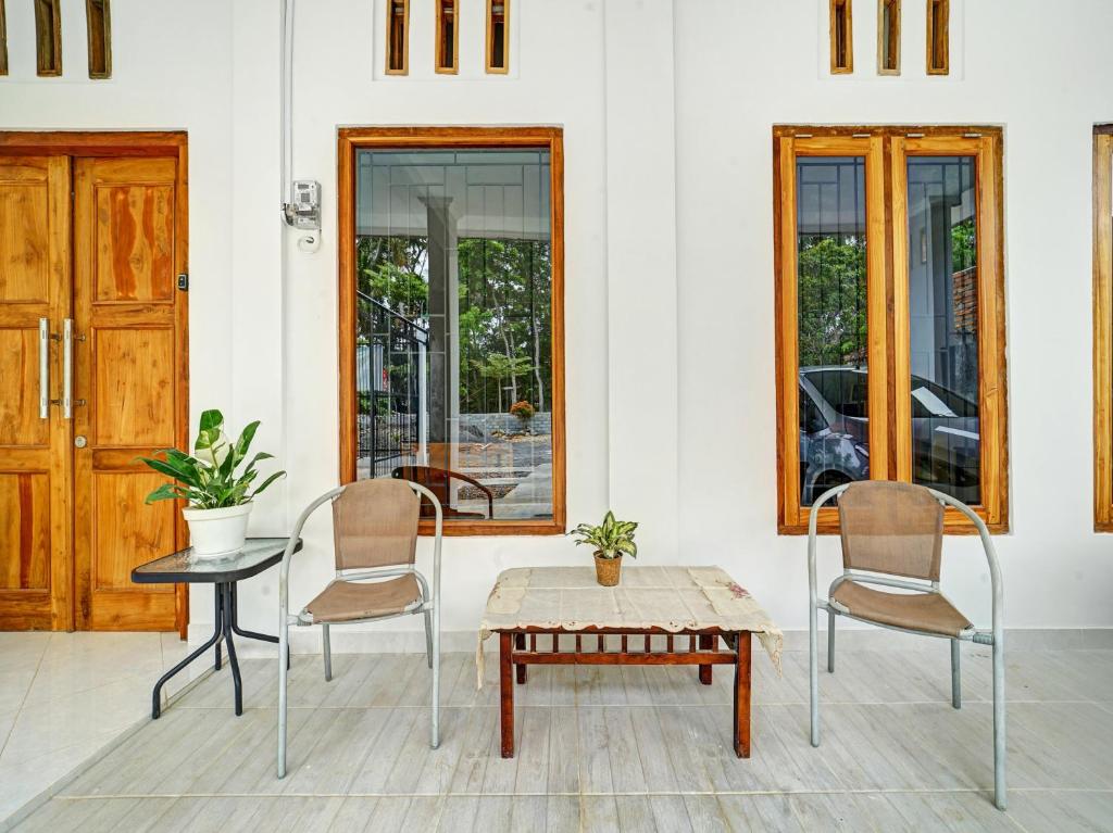 Fotografie z fotogalerie ubytování RedDoorz at Omah Candi Sari near Airport YIA v destinaci Yogyakarta