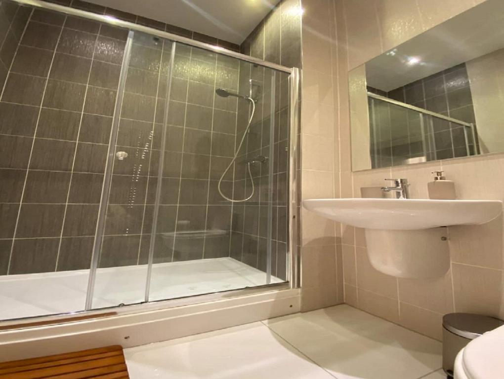 W2WH Quirky Newcastle City Centre apartment