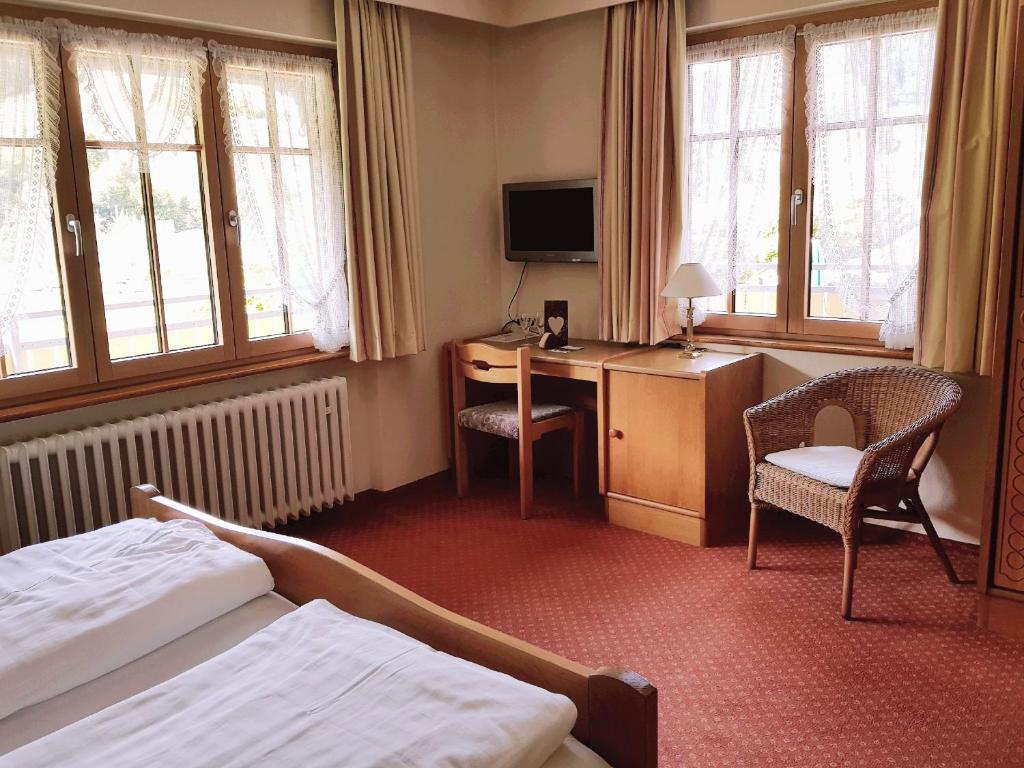 Postel nebo postele na pokoji v ubytování Hotel Walkenstein