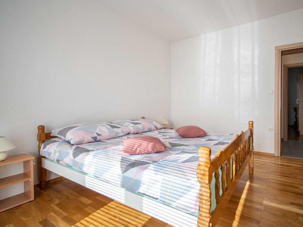 Fotografie z fotogalerie ubytování Apartment Suzy - SNJ139 by Interhome v destinaci Senj