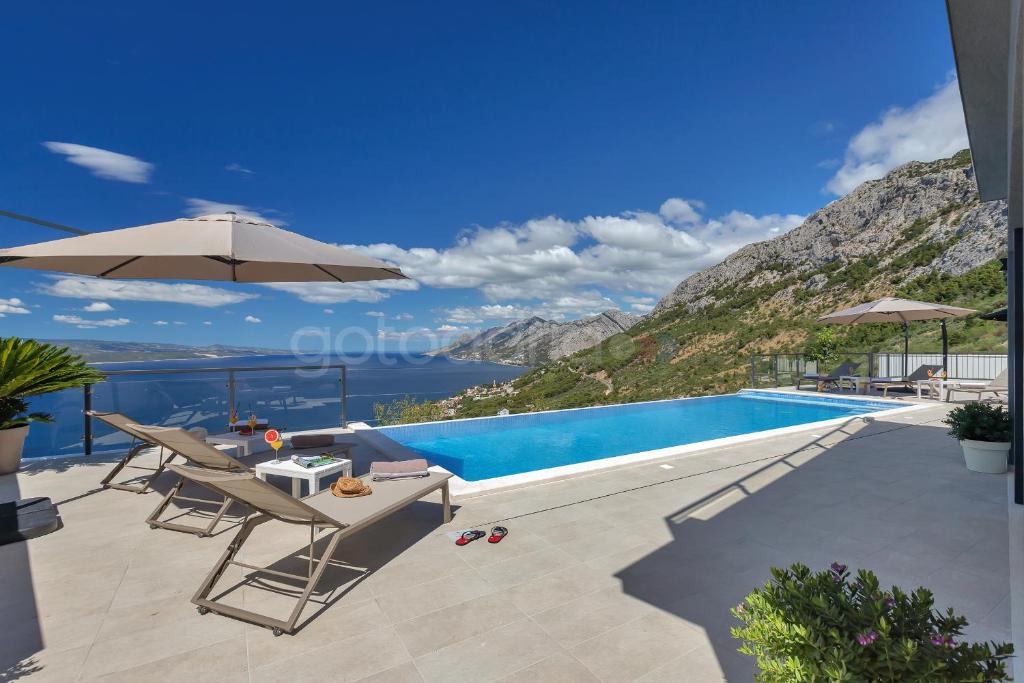 Fotografia z galérie ubytovania Luxury Villa Mare Visum v destinácii Brela
