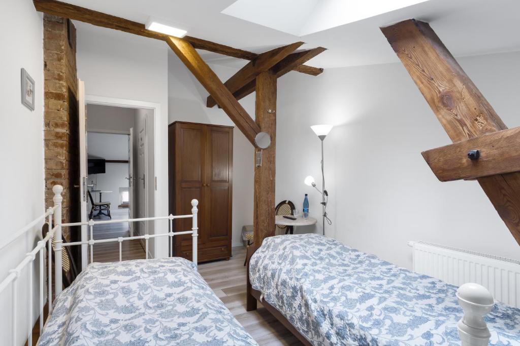 Kawerna Obornicka Pod Orłem Noclegi - 12