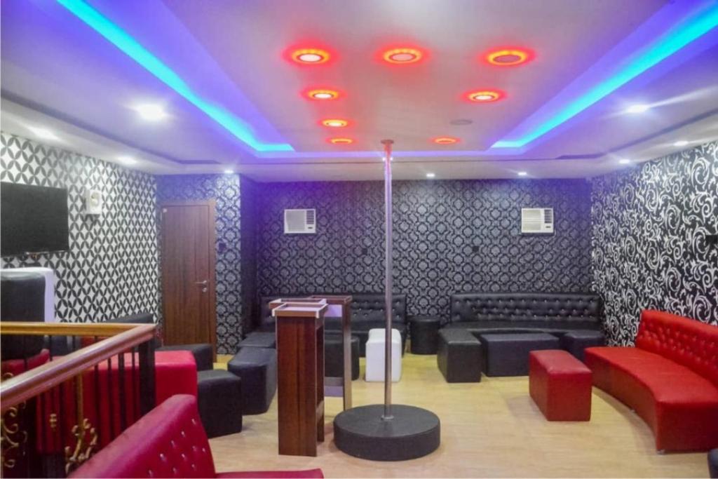 Salon ili bar u objektu Lords&ladies suites