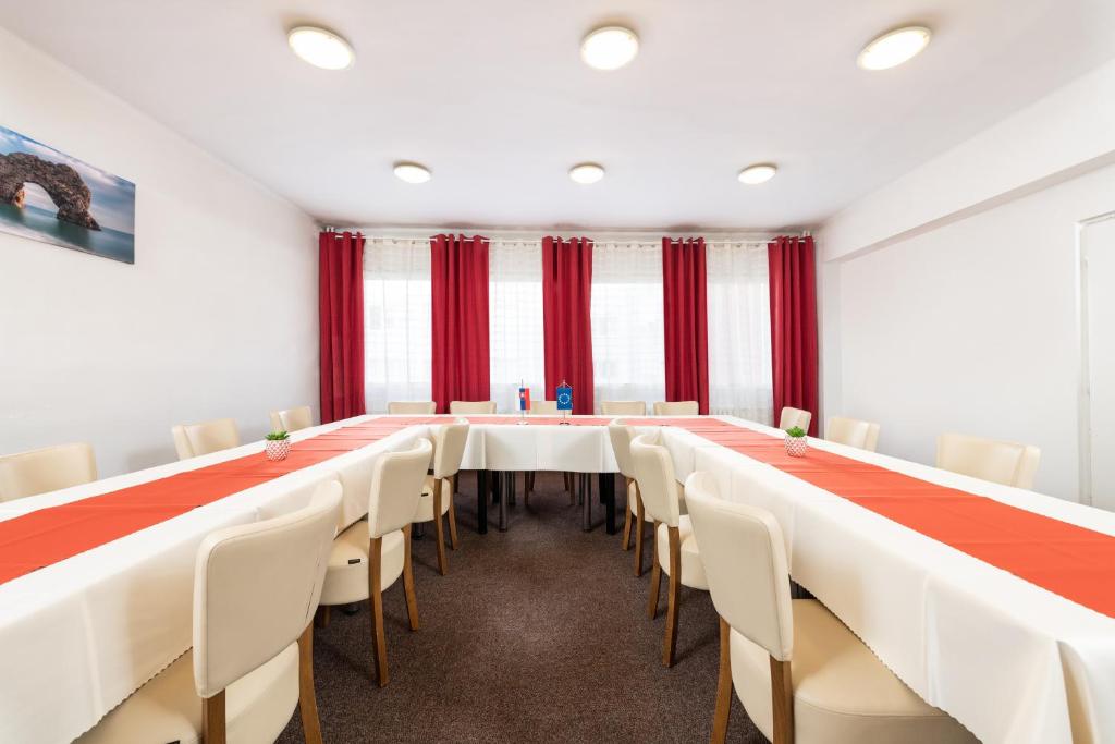 Konferenční prostory v ubytování Hotel Plus