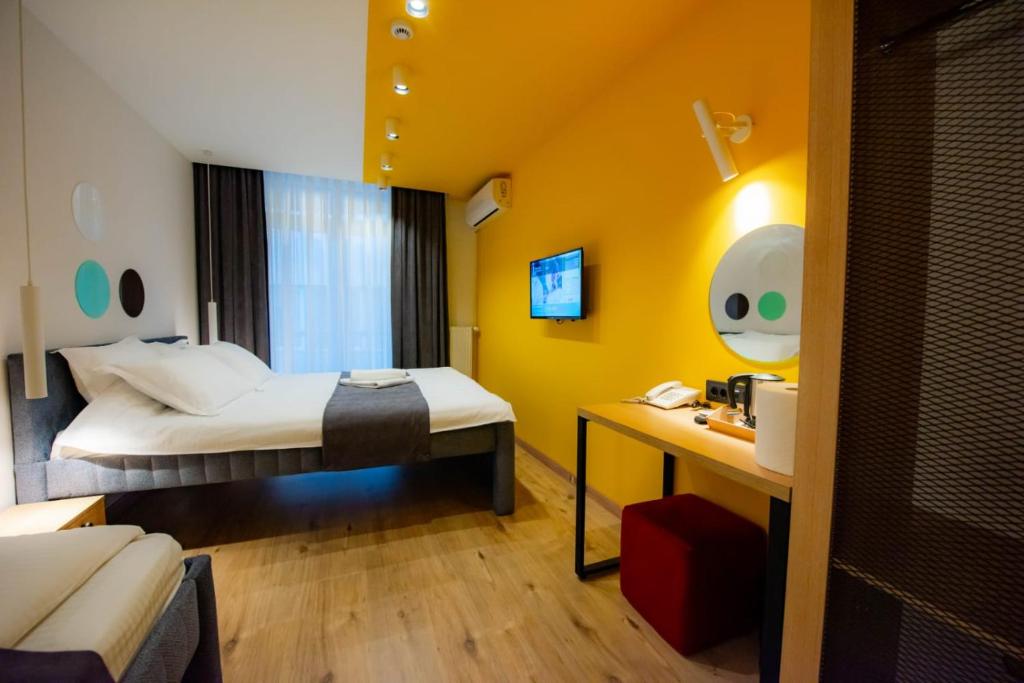 Postel nebo postele na pokoji v ubytování Hotel 4 Llulla