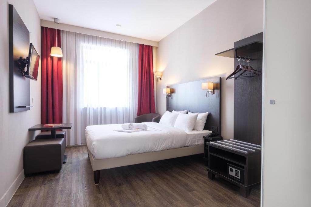 Best Budget Rooms - Brussels Centre - Deluxe Room