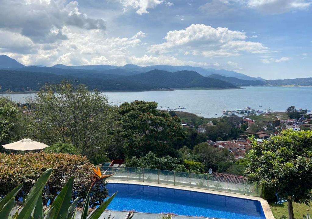 El Mirador 1 by Dicasi Vacations - 三居室房屋