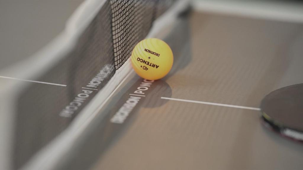Tenis a/nebo squash v ubytování Lifespace- Spacious Hostel in a Luxurious Villa nebo okolí