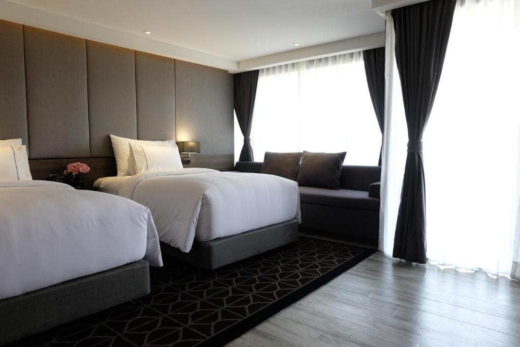 Ayathorn Bangkok - 16