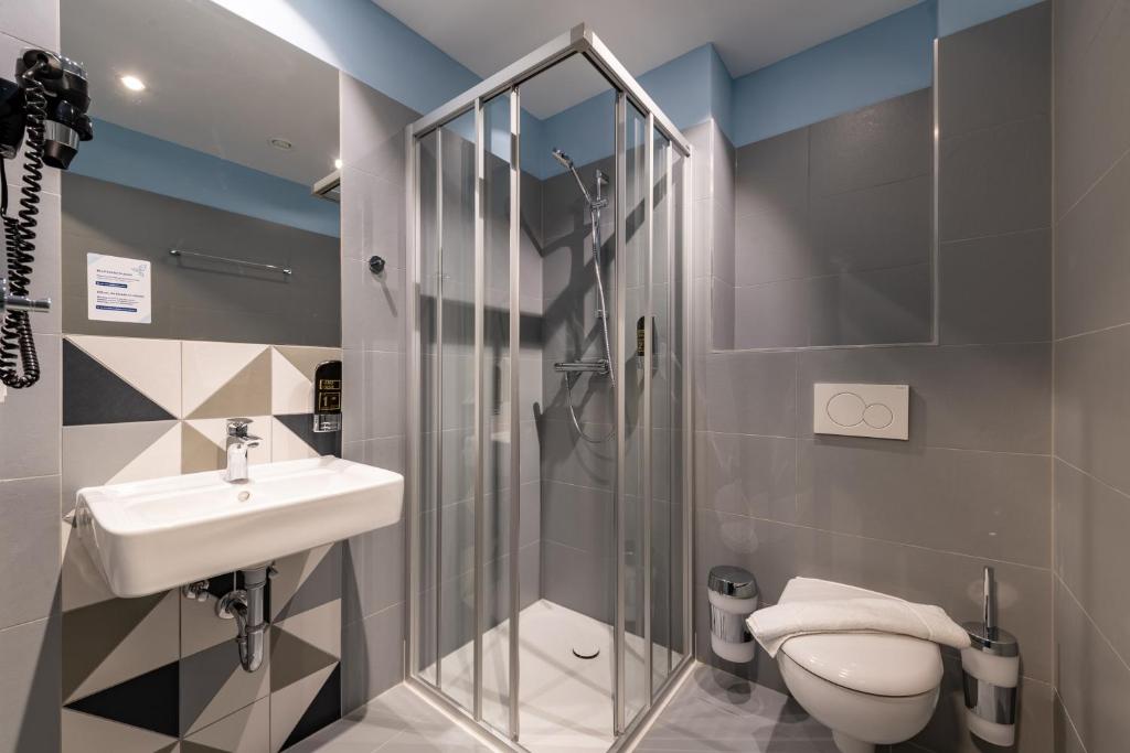 MEININGER Hotel Innsbruck Zentrum - Resim 33