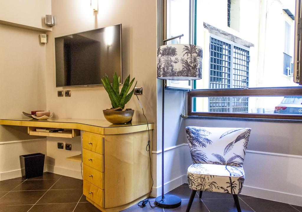 Relais Santa Chiara - Studio Apartment