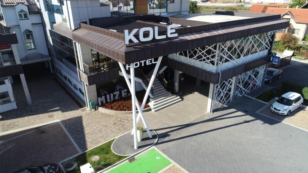 Budova, kde se hotel nachází